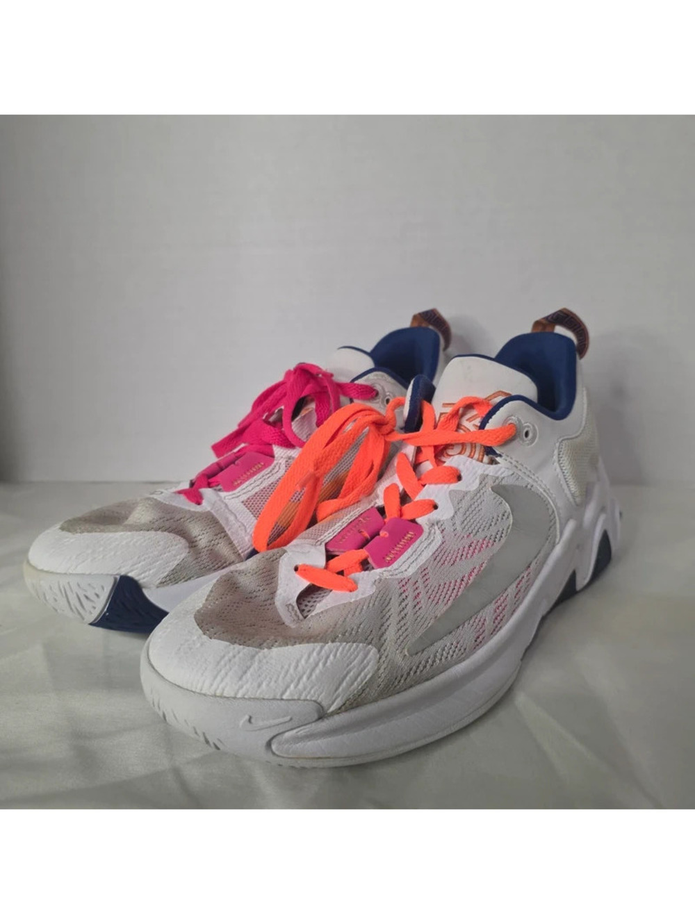 Nike Giannis Immortality 2 Rainbows DQ1943-102 Size 6.5Y / Women’s 8